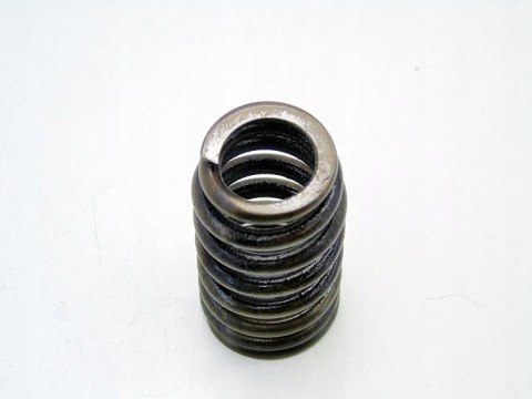 ŚPRĘŻYNA ZAWORU GŁOWICY 1.8 16V MONDEO MK3 V50 S40 II C30 FOCUS 2 MAZDA 5 6 ŚPRĘŻYNA ZAWORU GŁOWICY 1.8 16V MONDEO MK3 V50 S40 II C30 FOCUS 2 MAZDA 5 6