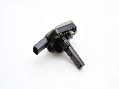 CZUJNIK OLEJU 2.4 V6 AUDI A4 B6 A6 C5 1J0907660B CZUJNIK OLEJU 2.4 V6 AUDI A4 B6 A6 C5 1J0907660B