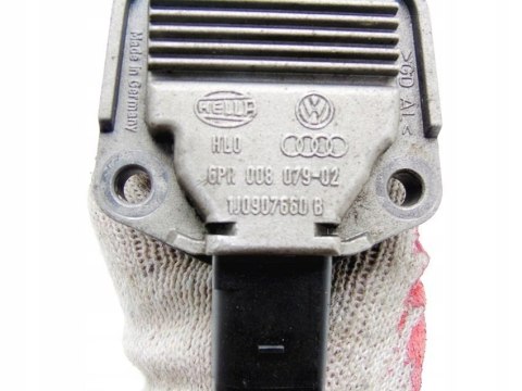 CZUJNIK OLEJU 2.4 V6 AUDI A4 B6 A6 C5 1J0907660B CZUJNIK OLEJU 2.4 V6 AUDI A4 B6 A6 C5 1J0907660B