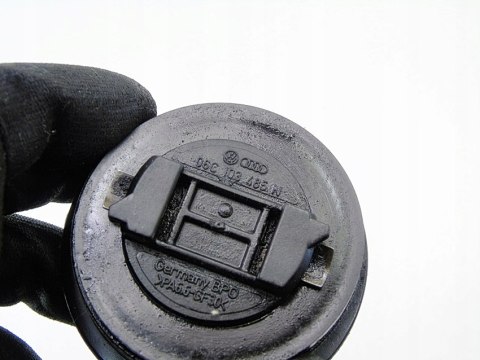 KOREK WLEWU OLEJU 2.0 20V AUDI A4 B6 B7 A6 C5 PASSAT B5 06C103485N KOREK WLEWU OLEJU 2.0 20V AUDI A4 B6 B7 A6 C5 PASSAT B5 06C103485N