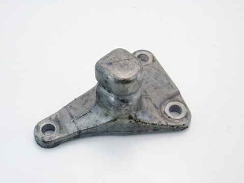 ŁAPA SILNIKA 2.4 V6 AUDI A4 B6 A6 C5 8E0199343 ŁAPA SILNIKA 2.4 V6 AUDI A4 B6 A6 C5 8E0199343
