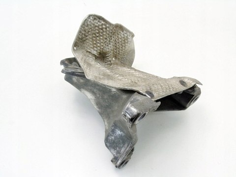 ŁAPA WSPORNIK SILNIKA 2.0 20V PASSAT AUDI A4 B6 B7 A6 C5 8E0199308A ŁAPA WSPORNIK SILNIKA 2.0 20V PASSAT AUDI A4 B6 B7 A6 C5 8E0199308A