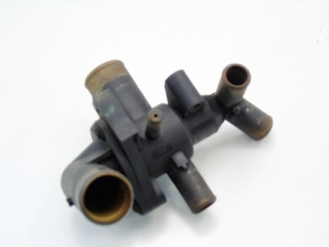 OBUDOWA TERMOSTATU FORD TRANSIT MK7 2.4 TDCI 6C1Q-8A586-BD 6C1Q-9K478-BD OBUDOWA TERMOSTATU FORD TRANSIT MK7 2.4 TDCI 6C1Q-8A586-BD 6C1Q-9K478-BD
