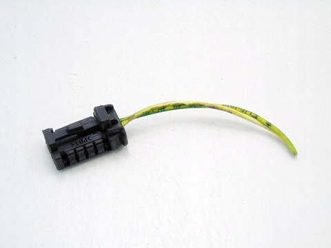WTYCZKA KOSTKA KLAPY BAGAŻNIKA BAGAŻNIKA CITROEN C3 I C2 C4 004 02-07 WTYCZKA KOSTKA KLAPY BAGAŻNIKA BAGAŻNIKA CITROEN C3 I C2 C4 004 02-07