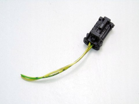 WTYCZKA KOSTKA KLAPY BAGAŻNIKA BAGAŻNIKA CITROEN C3 I C2 C4 004 02-07 WTYCZKA KOSTKA KLAPY BAGAŻNIKA BAGAŻNIKA CITROEN C3 I C2 C4 004 02-07