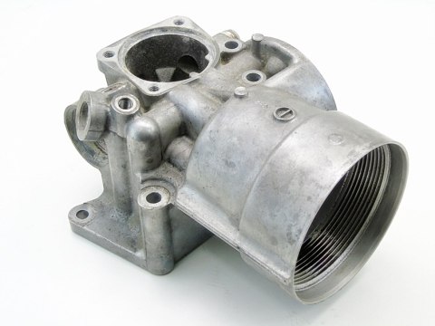 OBUDOWA FILTRA OLEJU 3.0 CDTI TID VECTRA C SIGNUM SAAB 9-5 Z30DT OBUDOWA FILTRA OLEJU 3.0 CDTI TID VECTRA C SIGNUM SAAB 9-5 Z30DT