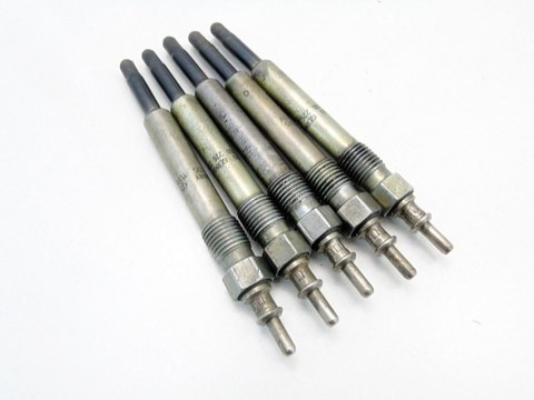 ŚWIECE ŻAROWE 11.5V 2.5 TD MERCEDES KLASA C W202 S202 S250 0100226235 ŚWIECE ŻAROWE 11.5V 2.5 TD MERCEDES KLASA C W202 S202 S250 0100226235
