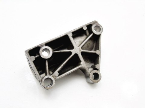 ŁAPA WSPORNIK 3.0 D E39 E46 E38 BMW 330 530 X5 730 E53 2247619 ŁAPA WSPORNIK 3.0 D E39 E46 E38 BMW 330 530 X5 730 E53 2247619