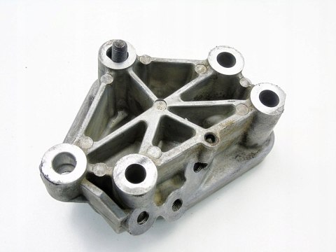 ŁAPA WSPORNIK SILNIKA 2.0 TB TURBO VOLVO S40 V40 864220 ŁAPA WSPORNIK SILNIKA 2.0 TB TURBO VOLVO S40 V40 864220