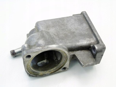 OBUDOWA TERMOSTATU KRÓCIEC WODY 2.0 TB TURBO VOLVO S40 V40 OBUDOWA TERMOSTATU KRÓCIEC WODY 2.0 TB TURBO VOLVO S40 V40