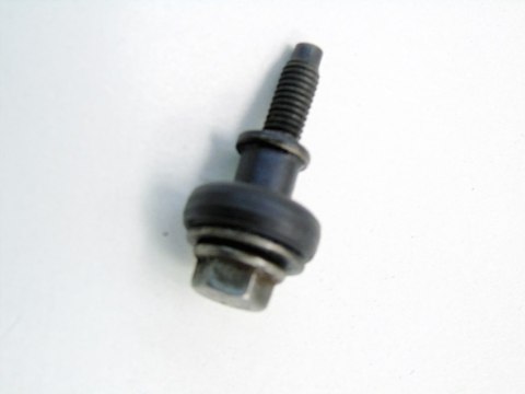 ŚRUBA POKRYWY ZAWORÓW 2.2 2.0 TDCI FORD MONDEO MK3 XTYPE TRANSIT ŚRUBA POKRYWY ZAWORÓW 2.2 2.0 TDCI FORD MONDEO MK3 XTYPE TRANSIT