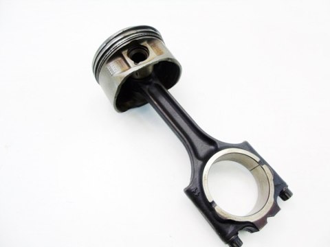 TŁOK KORBOWÓD 245208 2.0 TB TURBO VOLVO S40 V40 TŁOK KORBOWÓD 245208 2.0 TB TURBO VOLVO S40 V40