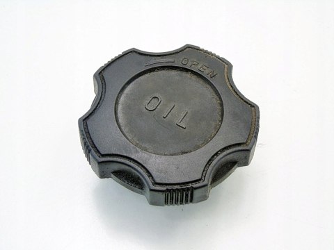 KOREK WLEWU OLEJU SILNIKA 1.2 8V S-TEC CHEVROLET KALOS AVEO B12S3 LY4 KOREK WLEWU OLEJU SILNIKA 1.2 8V S-TEC CHEVROLET KALOS AVEO B12S3 LY4