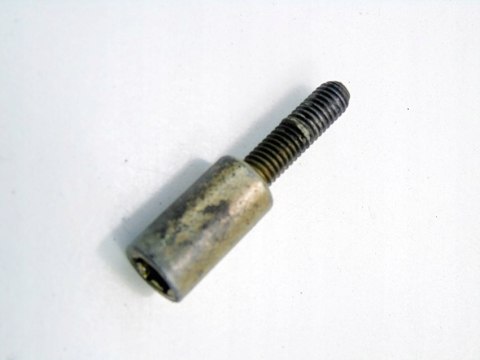 ŚRUBA MOSTKA GŁOWICY 3.0 D E39 E46 E38 BMW 330D 530D X5 730D E53 ŚRUBA MOSTKA GŁOWICY 3.0 D E39 E46 E38 BMW 330D 530D X5 730D E53