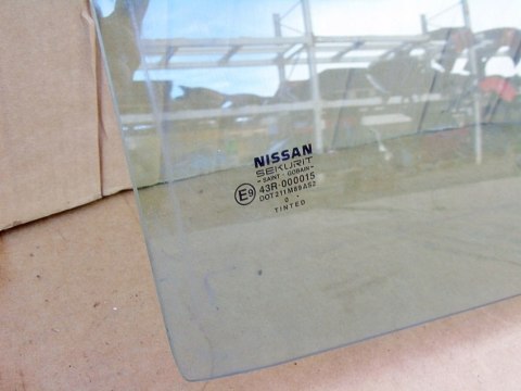 SZYBA DRZWI PRAWY TYŁ NISSAN ALMERA TINO 2002 2.2 DI SZYBA DRZWI PRAWY TYŁ NISSAN ALMERA TINO 2002 2.2 DI