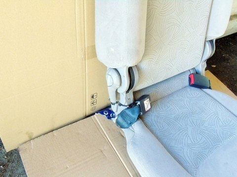 FOTEL TYŁ PRAWY NISSAN ALMERA TINO 2002 2.2 DI FOTEL TYŁ PRAWY NISSAN ALMERA TINO 2002 2.2 DI