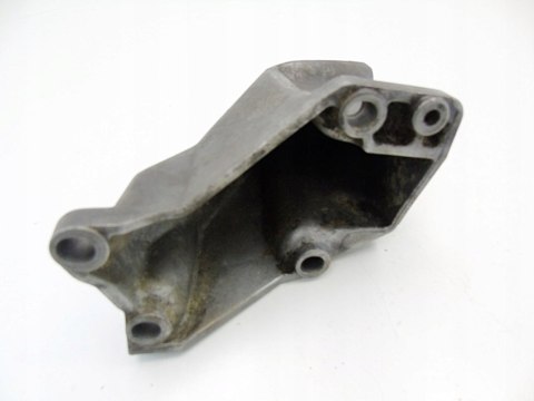 ŁAPA WSPORNIK SILNIKA 1.8 20V PASSAT B5 AUDI A4 B5 A6 C4 8D0199307H ŁAPA WSPORNIK SILNIKA 1.8 20V PASSAT B5 AUDI A4 B5 A6 C4 8D0199307H