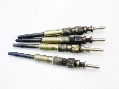 ŚWIECE ŻAROWE 3.0 D E39 E46 E38 BMW 330D 530D X5 730D E53 0100226362 ŚWIECE ŻAROWE 3.0 D E39 E46 E38 BMW 330D 530D X5 730D E53 0100226362
