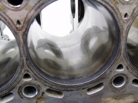 BLOK N47D20C 2.0 D N47 BMW F10 F11 F30 F20 F21 F32 E60 F83 E87 F20 X1 X3 BLOK N47D20C 2.0 D N47 BMW F10 F11 F30 F20 F21 F32 E60 F83 E87 F20 X1 X3