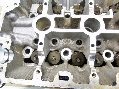 GŁOWICA WAŁKI SILNIKA 2.0 T TURBO MEGANE 2 SCENIC 2 LAGUNA 2 ESPACE 4 GŁOWICA WAŁKI SILNIKA 2.0 T TURBO MEGANE 2 SCENIC 2 LAGUNA 2 ESPACE 4