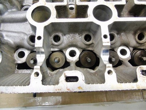 GŁOWICA WAŁKI SILNIKA 2.0 T TURBO MEGANE 2 SCENIC 2 LAGUNA 2 ESPACE 4 GŁOWICA WAŁKI SILNIKA 2.0 T TURBO MEGANE 2 SCENIC 2 LAGUNA 2 ESPACE 4