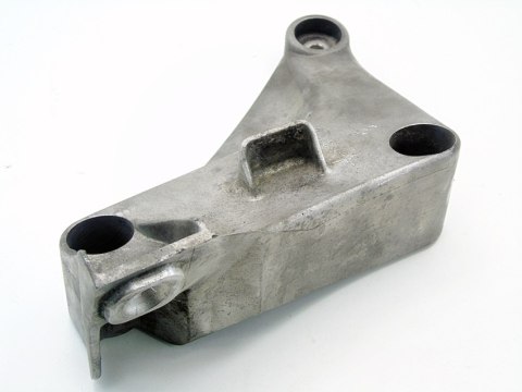 ŁAPA WSPORNIK SILNIKA 3.0 D E39 E46 E38 BMW 330D 530D X5 730D E53 6576 ŁAPA WSPORNIK SILNIKA 3.0 D E39 E46 E38 BMW 330D 530D X5 730D E53 6576