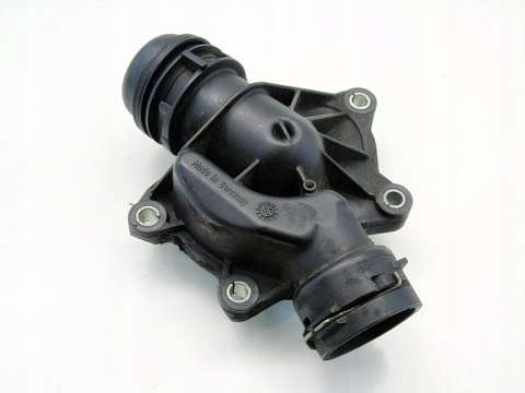 OBUDOWA TERMOSTATU 3.0 D E39 E46 E38 BMW 330D 530D X5 730D E53 OBUDOWA TERMOSTATU 3.0 D E39 E46 E38 BMW 330D 530D X5 730D E53