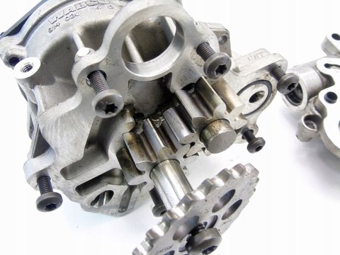 POMPA OLEJU 2.0 D N47 BMW F10 F11 F30 F20 F21 F32 E60 F83 E87 F20 X1 X3 F36 POMPA OLEJU 2.0 D N47 BMW F10 F11 F30 F20 F21 F32 E60 F83 E87 F20 X1 X3 F36