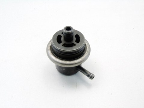 REGULATOR ZAWÓR LISTWY PALIWA 2.0 16V LEGANZA NUBIRA TACUMA REZZO 90411542 REGULATOR ZAWÓR LISTWY PALIWA 2.0 16V LEGANZA NUBIRA TACUMA REZZO 90411542