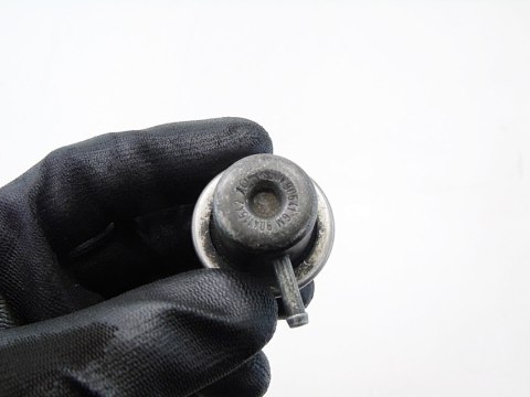 REGULATOR ZAWÓR LISTWY PALIWA 2.0 16V LEGANZA NUBIRA TACUMA REZZO 90411542 REGULATOR ZAWÓR LISTWY PALIWA 2.0 16V LEGANZA NUBIRA TACUMA REZZO 90411542