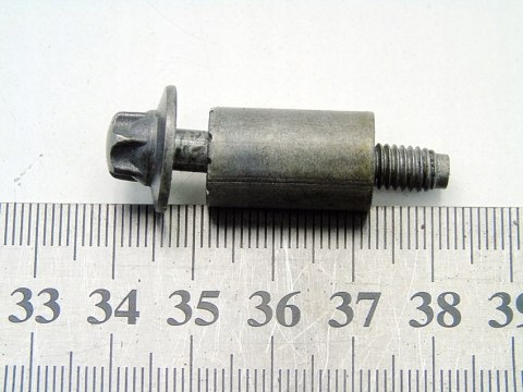 ŚRUBA POKRYWY ZAWORÓW 2.0 D N47 BMW F10 F11 F30 F20 F21 F32 E60 F83 E87 X3 ŚRUBA POKRYWY ZAWORÓW 2.0 D N47 BMW F10 F11 F30 F20 F21 F32 E60 F83 E87 X3