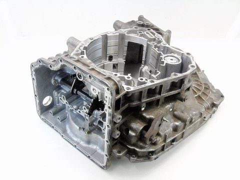 OBUDOWA AUTOMATYCZNEJ SKRZYNI BIEGÓW 3S71-7000-CA 2.0 TDCI TDDI MONDEO MK3 OBUDOWA AUTOMATYCZNEJ SKRZYNI BIEGÓW 3S71-7000-CA 2.0 TDCI TDDI MONDEO MK3