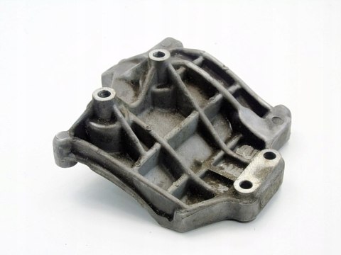 ŁAPA WSPORNIK KOMPRESORA KLIMATYZACJI 1.6 16V STILO DOBLO 46790511 ŁAPA WSPORNIK KOMPRESORA KLIMATYZACJI 1.6 16V STILO DOBLO 46790511