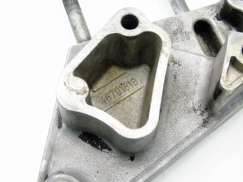 ŁAPA WSPORNIK SILNIKA 1.6 16V STILO DOBLO LYBRA MULTIPLA 46791818 ŁAPA WSPORNIK SILNIKA 1.6 16V STILO DOBLO LYBRA MULTIPLA 46791818
