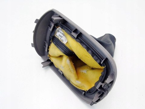 MIESZEK LEWARKA ZMIANY BIEGÓW NISSAN ALMERA TINO 2002 2.2 DI 96935BU000 MIESZEK LEWARKA ZMIANY BIEGÓW NISSAN ALMERA TINO 2002 2.2 DI 96935BU000