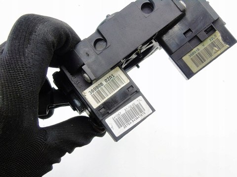 PRZEŁĄCZNIK ZESPOLONY KIEROWNICY NISSAN ALMERA TINO 2002 2.2 DI PRZEŁĄCZNIK ZESPOLONY KIEROWNICY NISSAN ALMERA TINO 2002 2.2 DI