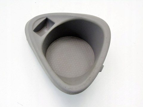 UCHWYT NA KUBEK KONSOLI SCHOWEK NISSAN ALMERA TINO 2002 2.2 DI 682754U200 UCHWYT NA KUBEK KONSOLI SCHOWEK NISSAN ALMERA TINO 2002 2.2 DI 682754U200