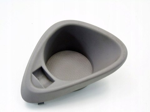 UCHWYT NA KUBEK KONSOLI SCHOWEK NISSAN ALMERA TINO 2002 2.2 DI 682754U200 UCHWYT NA KUBEK KONSOLI SCHOWEK NISSAN ALMERA TINO 2002 2.2 DI 682754U200