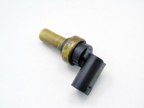 CZUJNIK TEMPERATURY WODY 3.2 CDI MERCEDES W211 S211 W210 W203 A0009050700 CZUJNIK TEMPERATURY WODY 3.2 CDI MERCEDES W211 S211 W210 W203 A0009050700