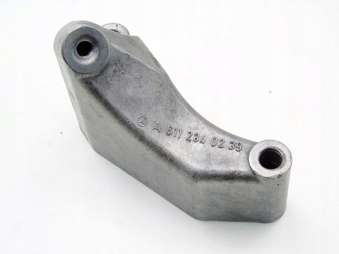 ŁAPA WSPORNIK Z SILNIKA 3.2 CDI MERCEDES W211 S211 W203 W210 A6112340239 ŁAPA WSPORNIK Z SILNIKA 3.2 CDI MERCEDES W211 S211 W203 W210 A6112340239