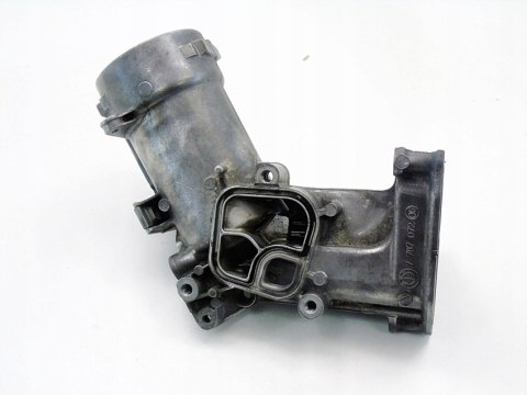 OBUDOWA FILTRA OLEJU 2.0 D BMW E46 E90 E60 E61 E87 E91 E83 X3 7787072 OBUDOWA FILTRA OLEJU 2.0 D BMW E46 E90 E60 E61 E87 E91 E83 X3 7787072