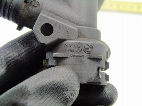 WĄŻ RURKA KRÓCIEC WODY 2.0 D BMW E46 E90 E60 E61 E87 E91 E83 X3 7796406 WĄŻ RURKA KRÓCIEC WODY 2.0 D BMW E46 E90 E60 E61 E87 E91 E83 X3 7796406