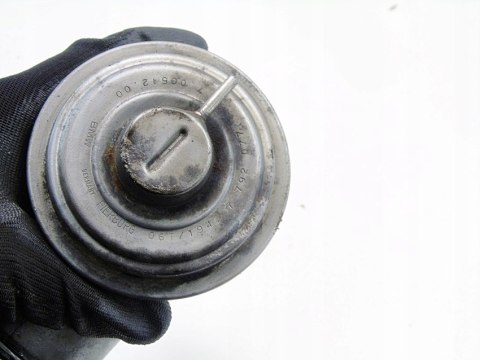 ZAWÓR SPALIN EGR 2.0 D BMW E46 E90 E60 E61 E87 E91 E83 X3 7792077 70051200 ZAWÓR SPALIN EGR 2.0 D BMW E46 E90 E60 E61 E87 E91 E83 X3 7792077 70051200
