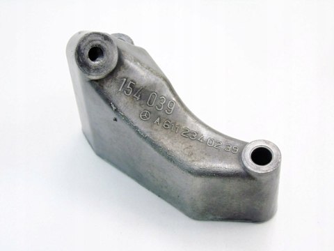 ŁAPA WSPORNIK KOMPRESORA 2.2 CDI MERCEDES W203 S203 CL203 W212 A6112340239 ŁAPA WSPORNIK KOMPRESORA 2.2 CDI MERCEDES W203 S203 CL203 W212 A6112340239