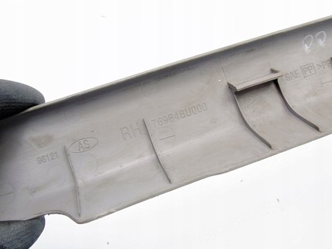LISTWA PROGOWA PRAWY PRZÓD NISSAN ALMERA TINO 2002 2.2 DI LISTWA PROGOWA PRAWY PRZÓD NISSAN ALMERA TINO 2002 2.2 DI