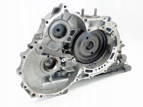 OBUDOWA ŚRODKOWA KOŁO SKRZYNI BIEGÓW AUTOMAT MAZDA 6 5 3 2.0 2.3 FNE2 OBUDOWA ŚRODKOWA KOŁO SKRZYNI BIEGÓW AUTOMAT MAZDA 6 5 3 2.0 2.3 FNE2