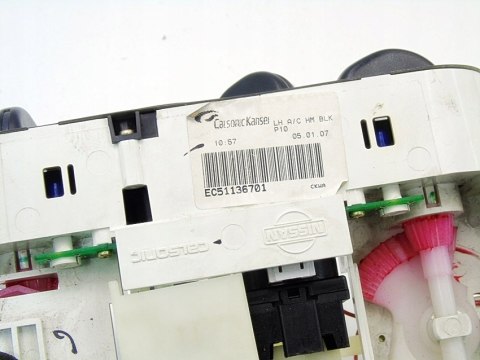 PANEL NAWIEWU KLIMATYZACJI NISSAN ALMERA TINO 2002 2.2 DI PANEL NAWIEWU KLIMATYZACJI NISSAN ALMERA TINO 2002 2.2 DI