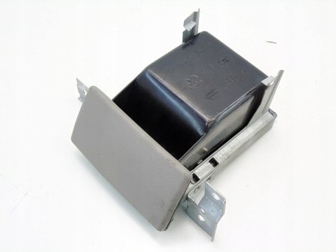 POPIELNICZKA SCHOWEK Z KONSOLI 68800BU000 NISSAN ALMERA TINO 2002 2.2 DI POPIELNICZKA SCHOWEK Z KONSOLI 68800BU000 NISSAN ALMERA TINO 2002 2.2 DI