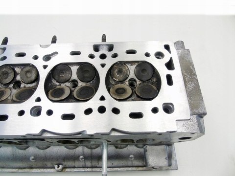 GŁOWICA WAŁKI 1.6 16V ASTRA H ZAFIRA B VECTRA C MERIVA 24461591 Z16XEP GŁOWICA WAŁKI 1.6 16V ASTRA H ZAFIRA B VECTRA C MERIVA 24461591 Z16XEP