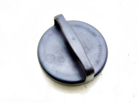KOREK WLEWU OLEJU 1.6 8V AUDI 80 PASSAT B3 B4 KOREK WLEWU OLEJU 1.6 8V AUDI 80 PASSAT B3 B4